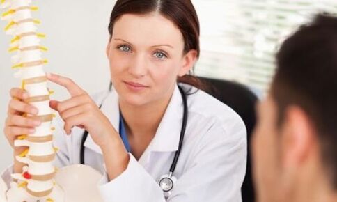 O tratamento medicamentoso da osteocondrose cervical só pode ser prescrito por um médico